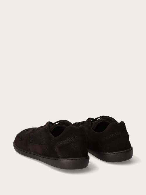  Czarne buty barefoot z siatką