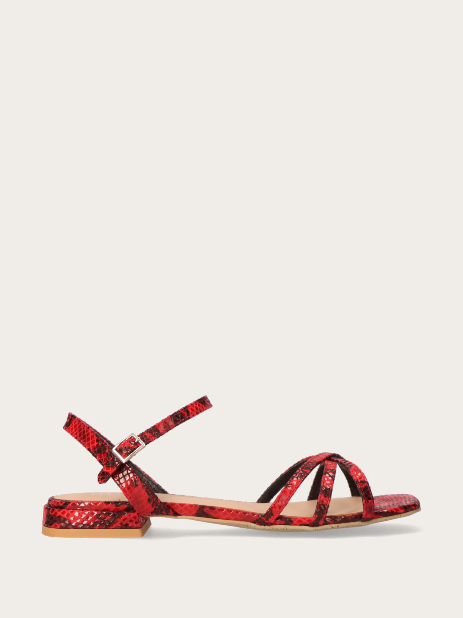 Czerwone sandały na obcasie