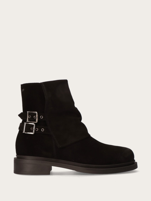 Czarny zamszowy botek z klamrami